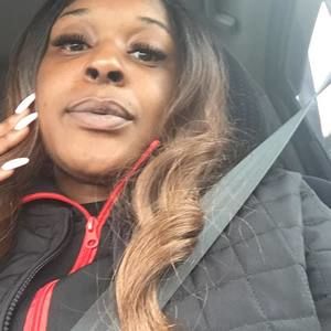 Meet your Posher, Daniqua